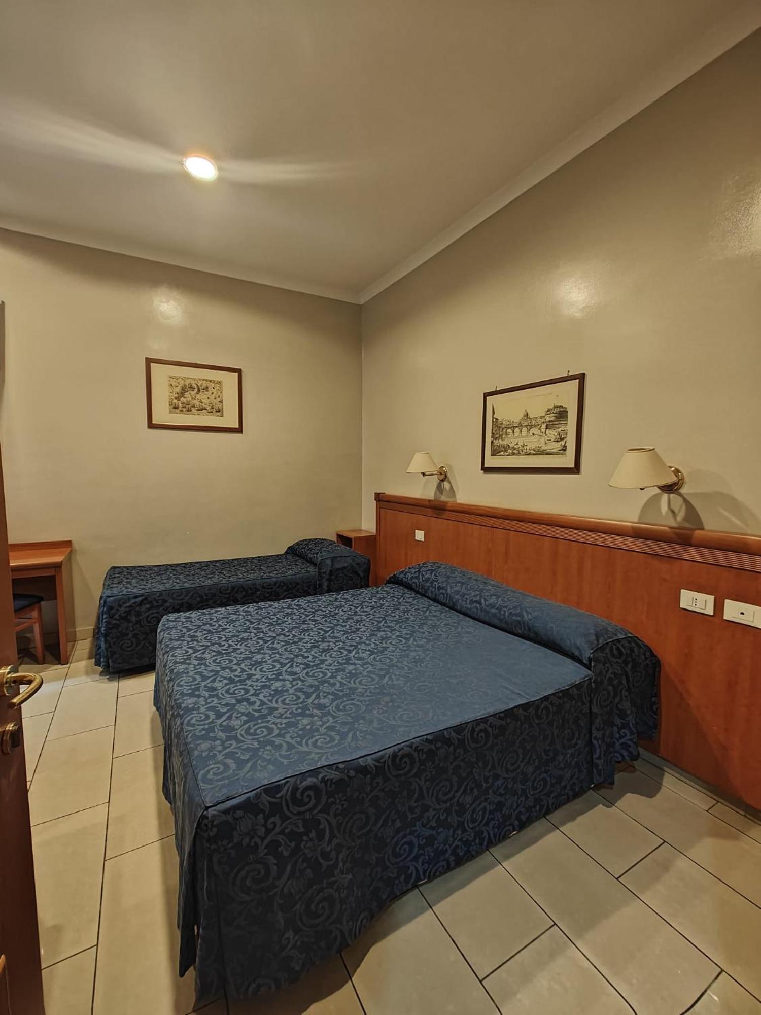 Hotel Domus Roxy Rzym Zewnętrze zdjęcie