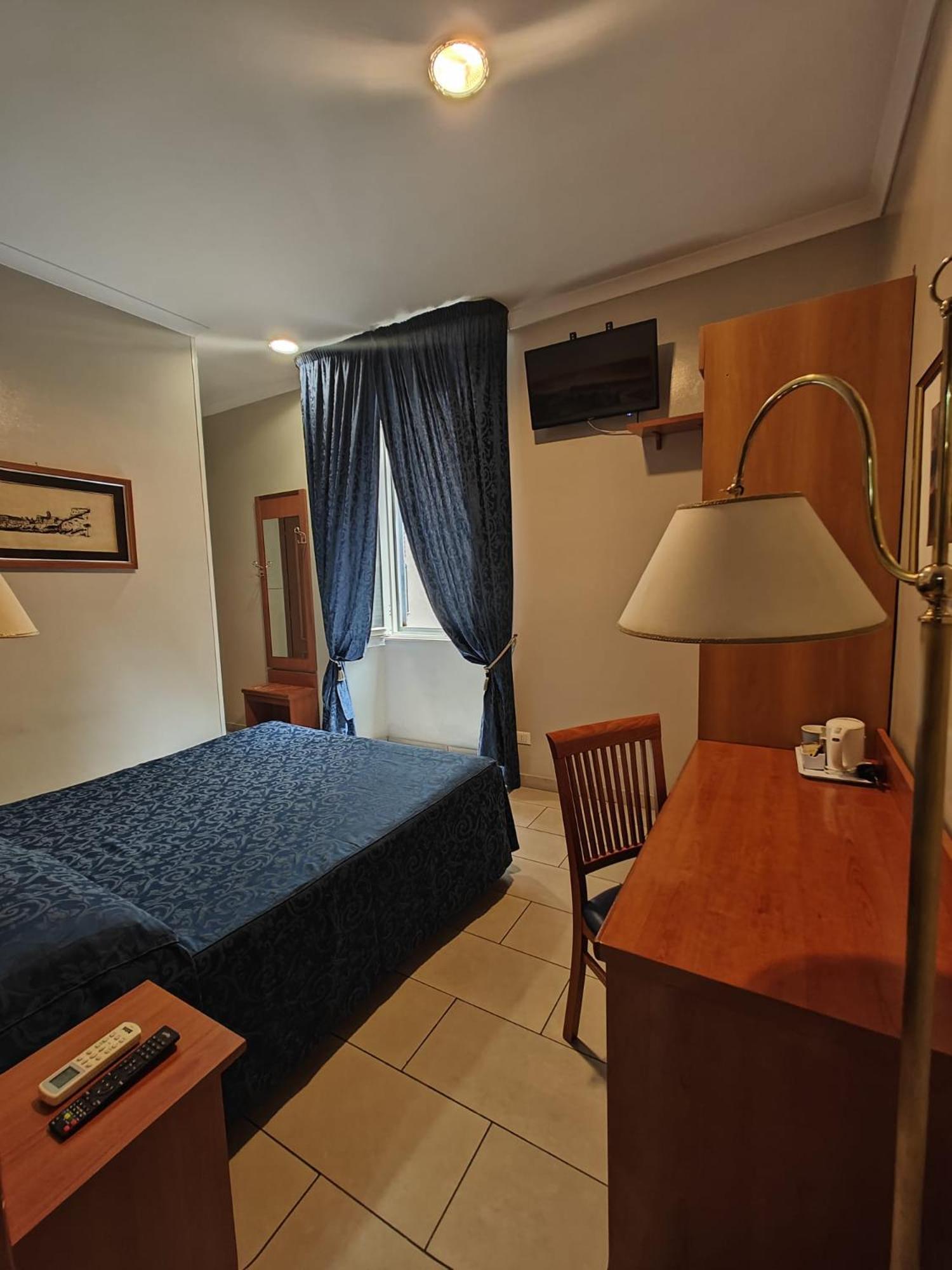 Hotel Domus Roxy Rzym Zewnętrze zdjęcie