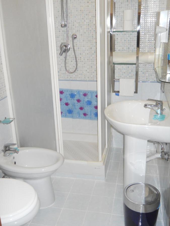Hotel Domus Roxy Rzym Zewnętrze zdjęcie